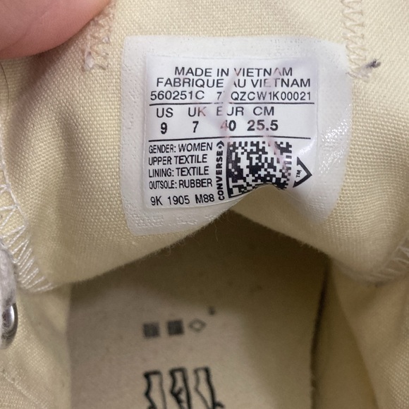 Platform converse. Only worn twice. - Picture 4 of 5